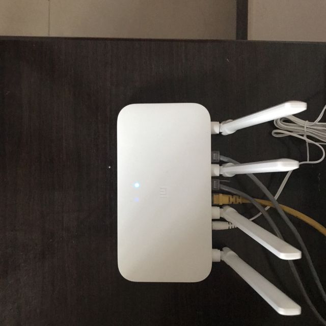 小米mi小米路由器4c300mbps无线路由器wifi家用穿墙智能防蹭网高速