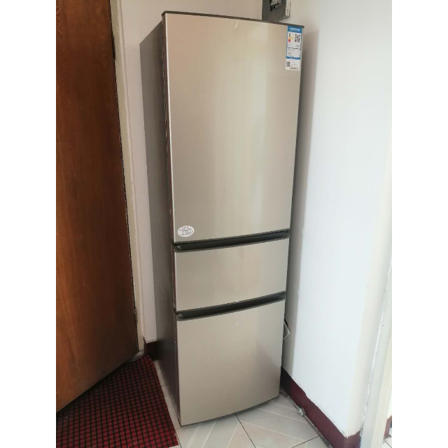 海尔(haier)bcd-216stpt 216升炫金家用三门电冰箱 三温区 中温软冷冻