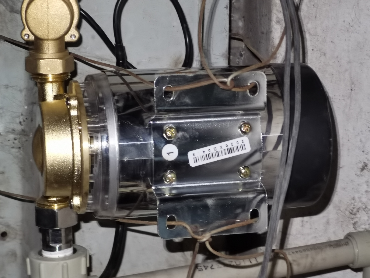 家用增压泵热水器