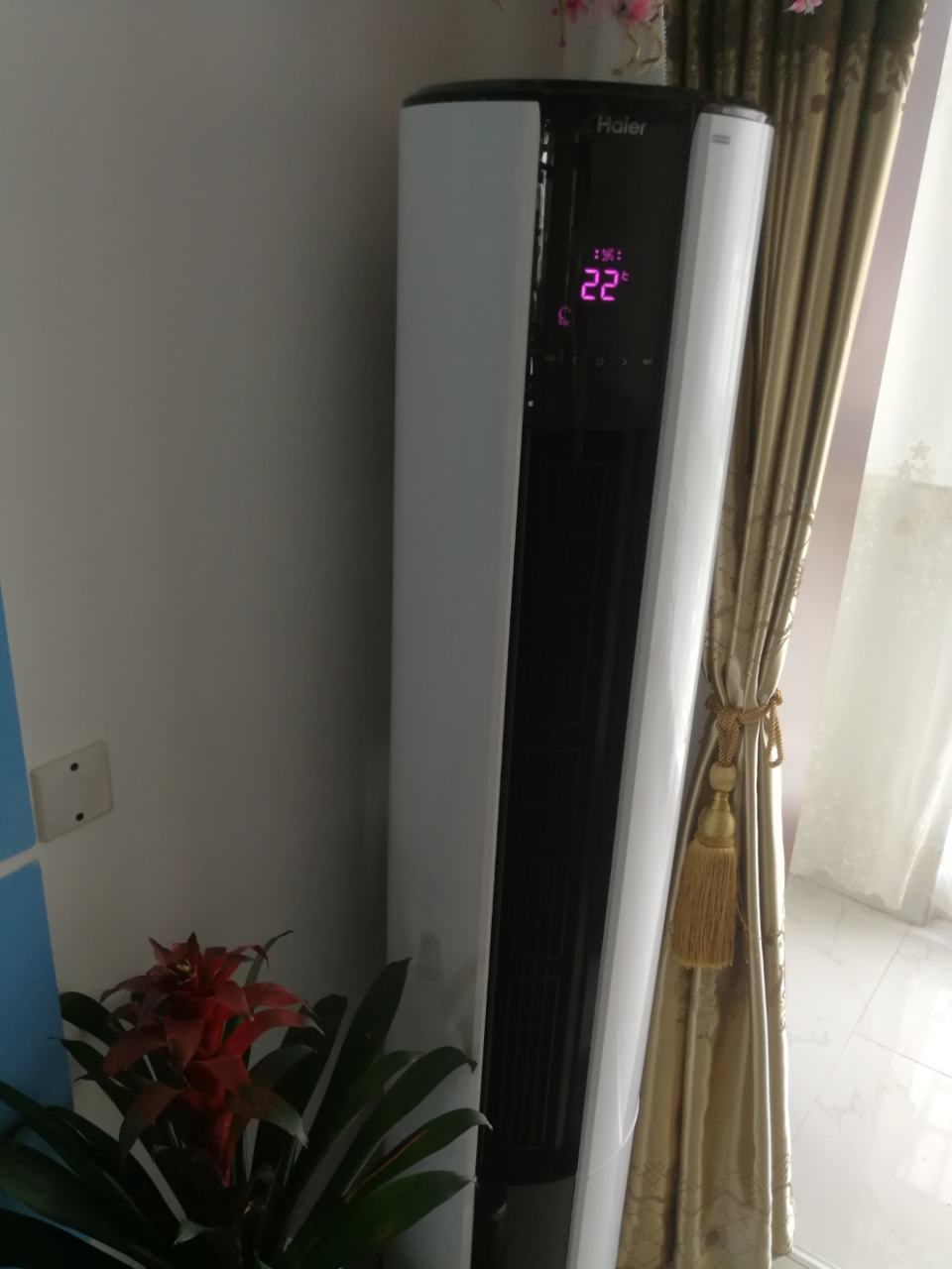 三级能效变频立柜式 静音 快速冷暖柜机 客厅家用 圆柱kfr-72lw/08gdd