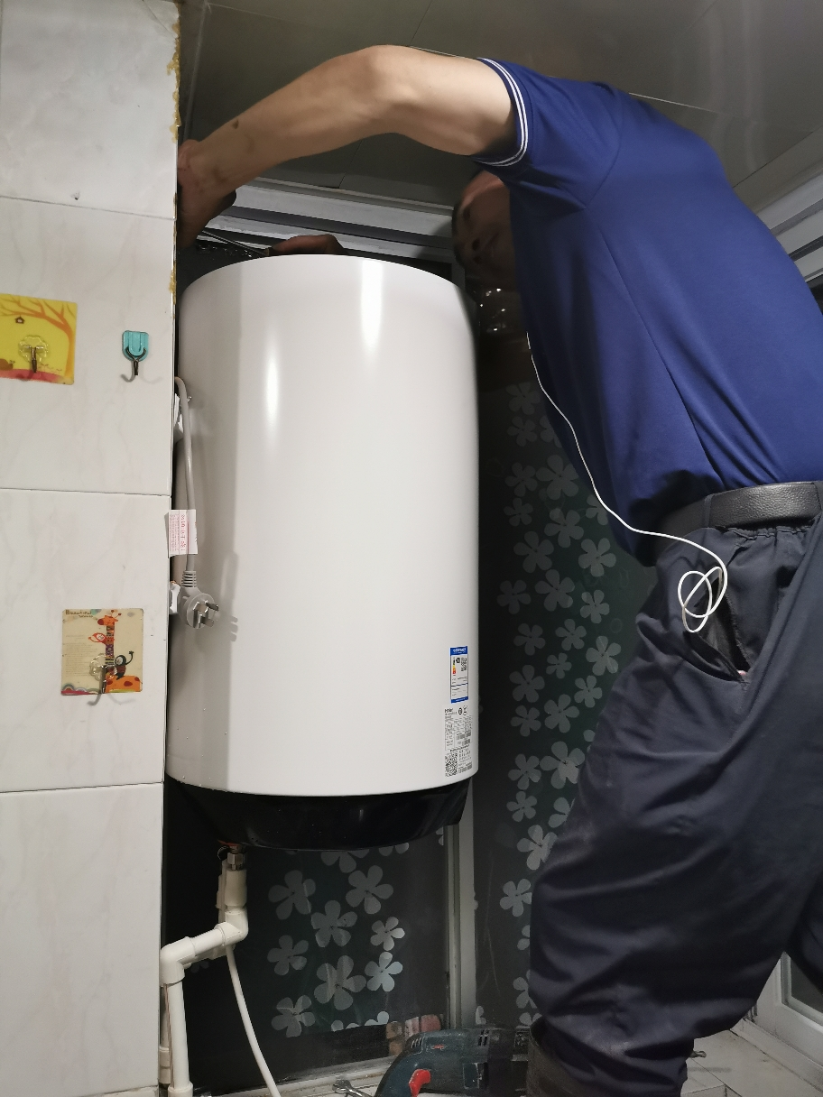 海尔热水器50升一级