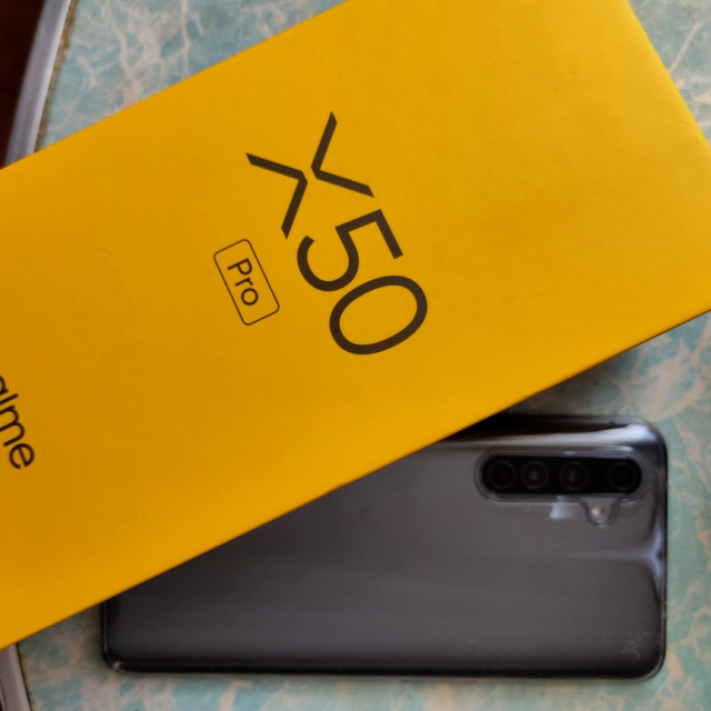 真我x50pro 5g 玩家版 8gb 128gb 光速銀 驍龍865 65w superdart超級