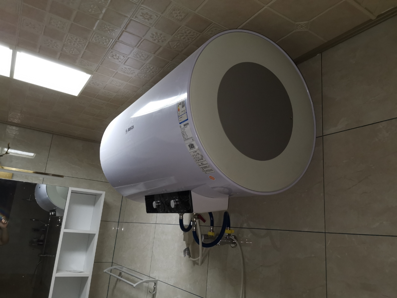 博世bosch80升电热水器逸能ews80-bm1 功率可调 1级能效 3000w一扭速