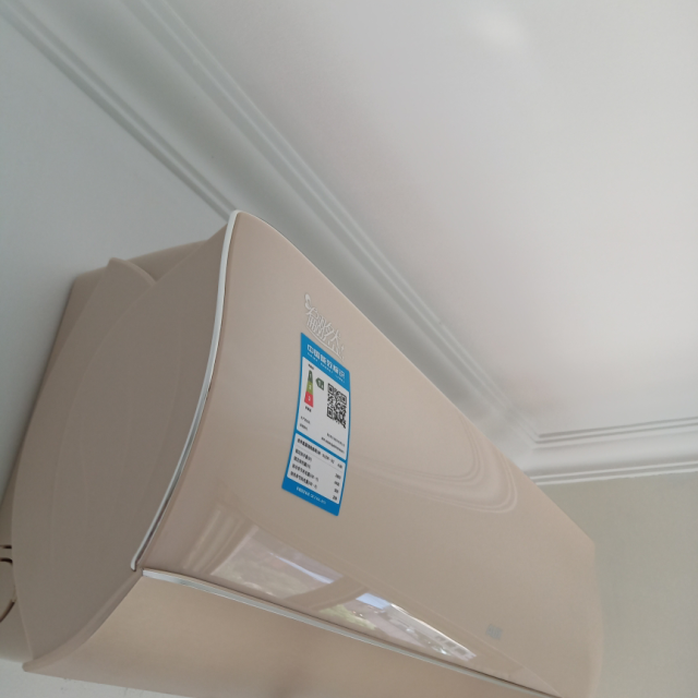 奥克斯(aux)大1匹 变频kfr-26gw/bpr3fyb700(a1) 1级能效 静音 智能