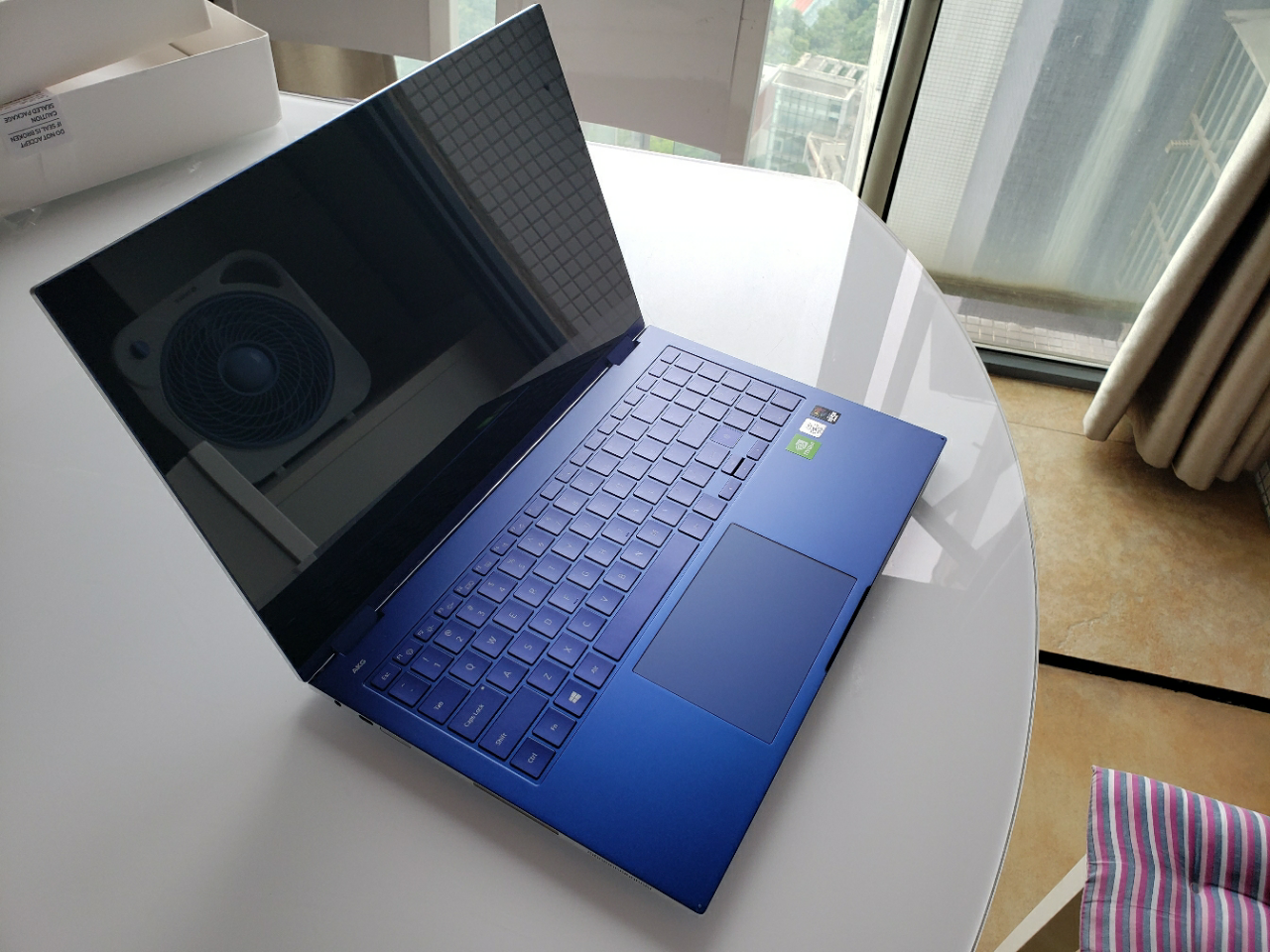 三星(samsung)galaxy book flex 2020款qled触控屏 移动超能版15.