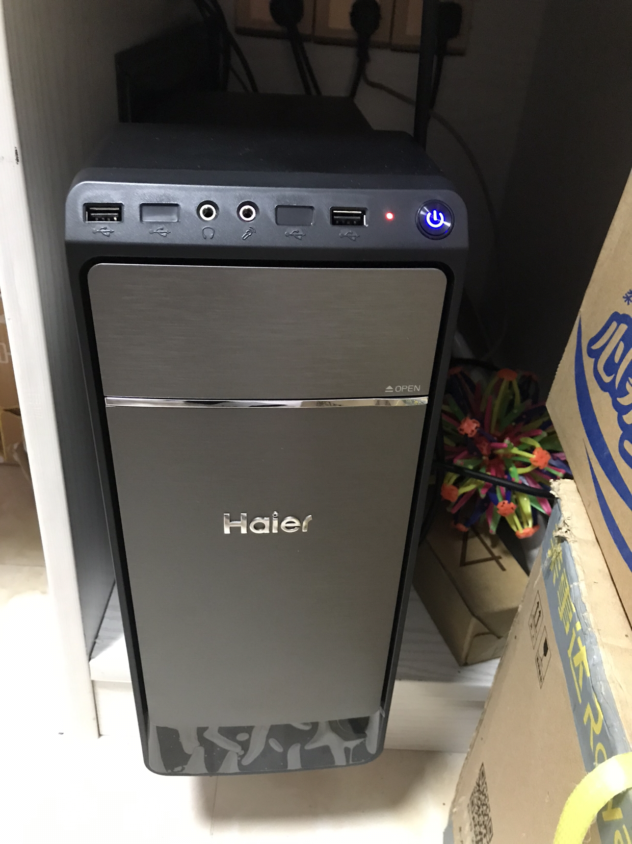 海尔(haier)极光d2h 台式电脑主机(j3160 4gb 1tb 正版win10 )企业