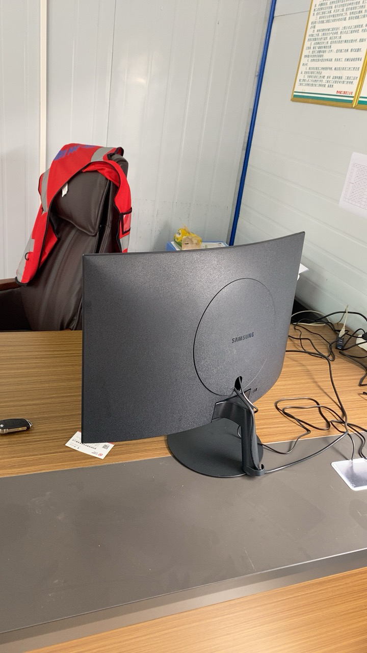 三星(samsung)c27t550fdc 27英寸1000r超曲面 窄边框 75hz刷新率 立体