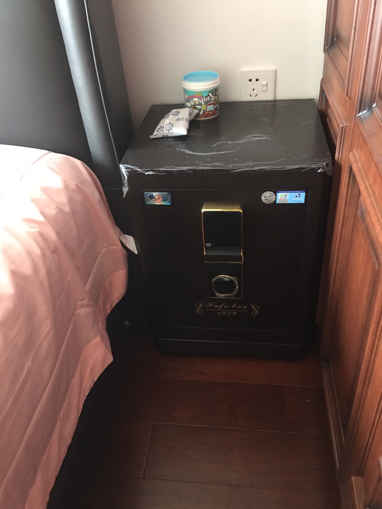 中国虎牌保险柜家用小型指纹密码3c认证45cm 60cm 70cm隐形保险箱家用