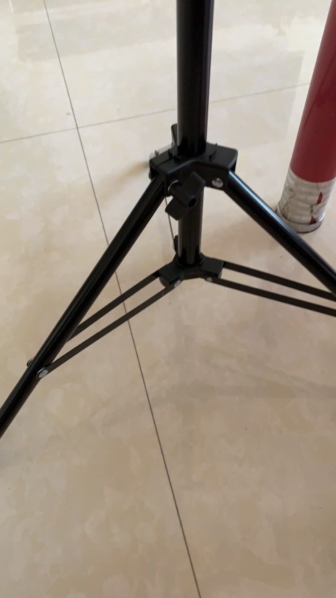 手机直播支架落地自拍杆三脚架拆叠式设计轻松收纳随用随取通用多功能