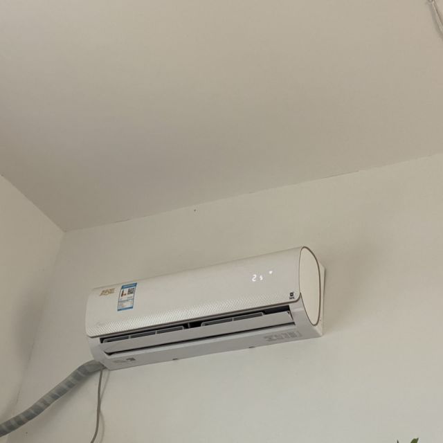 美的大15匹变频冷暖空调3级能效小白鲨挂机kfr35gwbp2dn8yag400b3