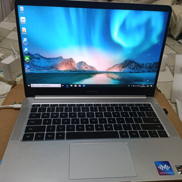 honor荣耀magicbook2019win1014英寸轻薄本笔记本电脑amdr53500u8gb