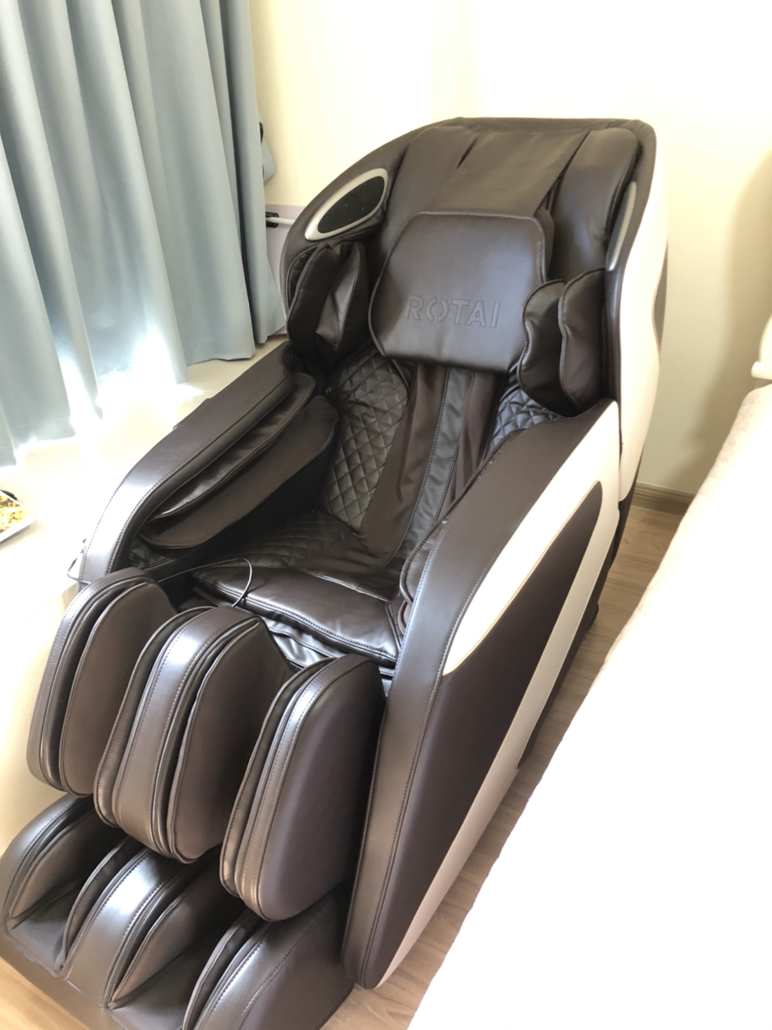 椅rt6812家用全身多功能蓝牙音乐功能揉捏按摩足底刮痧智能太空舱零