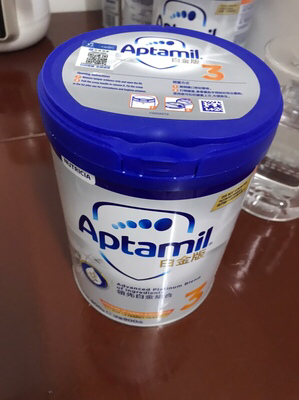 4罐|aptamil爱他美 港版爱他美白金版 婴幼儿配方牛奶粉 3段(1-3周岁)