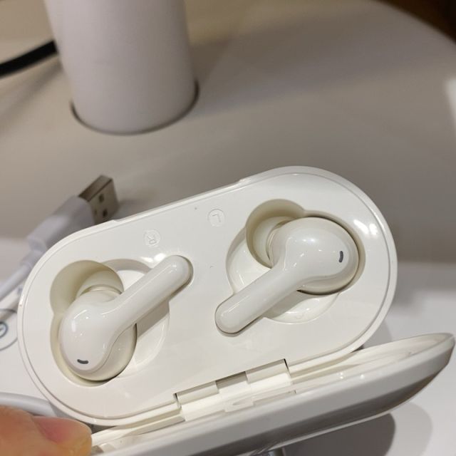 苏宁极物真无线运动蓝牙耳机运动跑步智能触控降噪入耳式适用于苹果