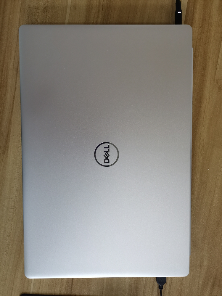 戴尔(dell) 灵越7000 7501 15.