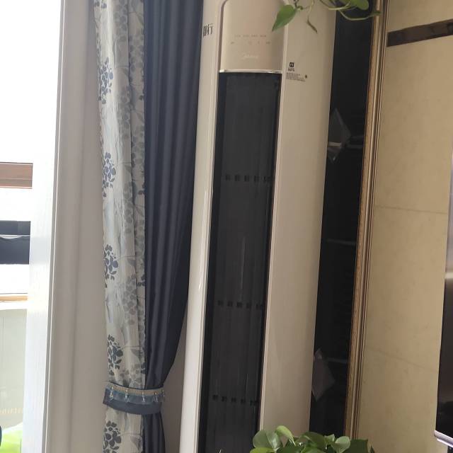 客厅圆柜 kfr-72lw/bp3dn8y-yc300(b1)御行家用空调发货快,安装服务好