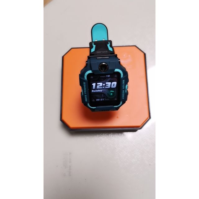 【前后双摄 酷炫新品】小天才电话手表z6 闪绿4g全网通儿童智能防水