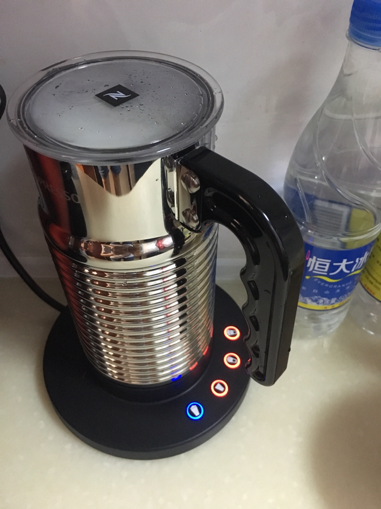 nespresso 奶泡机四代 aeroccino 4 多功能电动冷热两用打奶器 银色