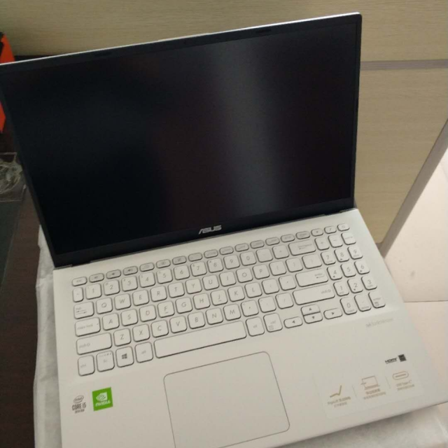 华硕(asus) vivobook15s 英特尔酷睿i5 新版15.6英寸轻薄本笔记本电脑