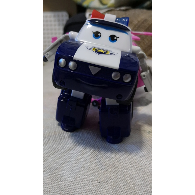 奥迪双钻(auldey)超级飞侠 男孩女孩儿童玩具 变形机器人-贝警员 7302