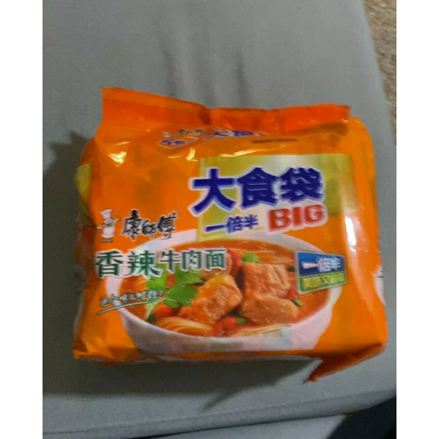 > 康師傅方便麵大食袋香辣牛肉麵144g*5袋速食大食代袋泡麵商品評價 >