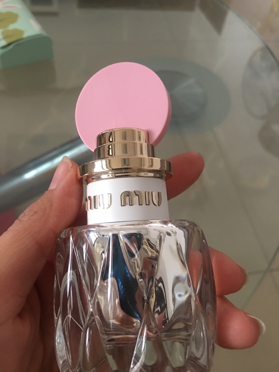 缪缪(miu miu)莹铃香水 第四代限量银色之花女士香水30ml 淡香持久