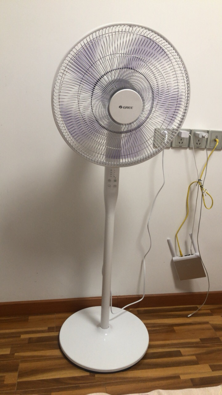 格力(gree)落地扇fd-40x77bh5家用大风量静音节能立式遥控款摇头电