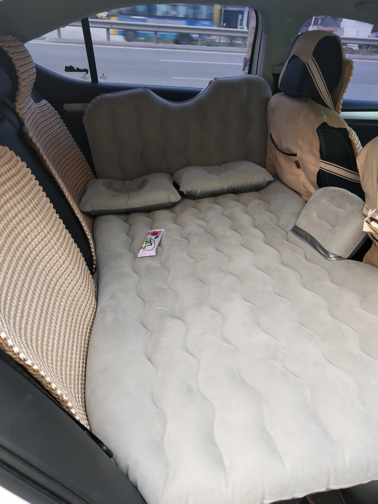 车载充气床汽车用品睡觉床垫闪电客轿车suv中后排后座睡垫气垫床旅行