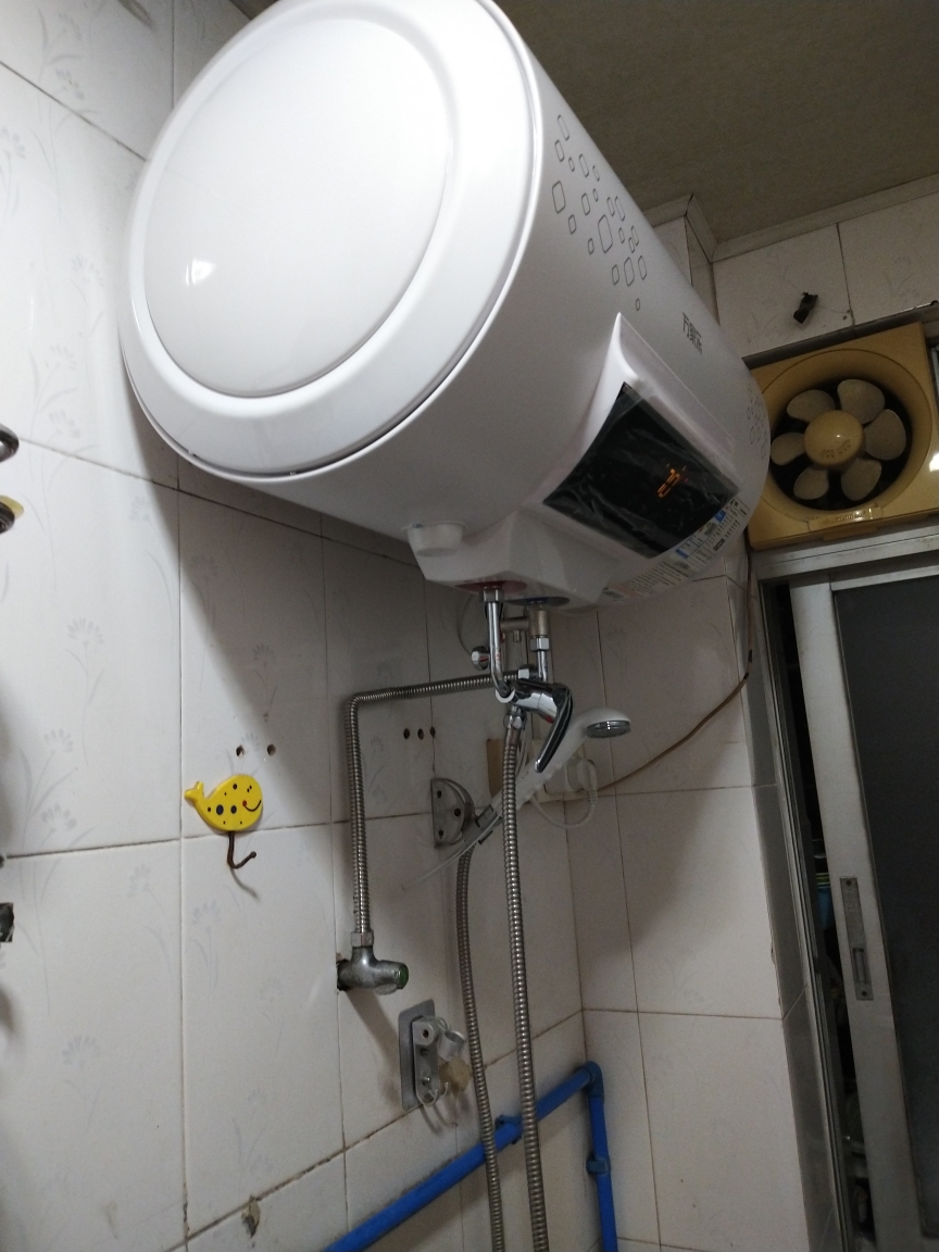 万家乐电热水器d50