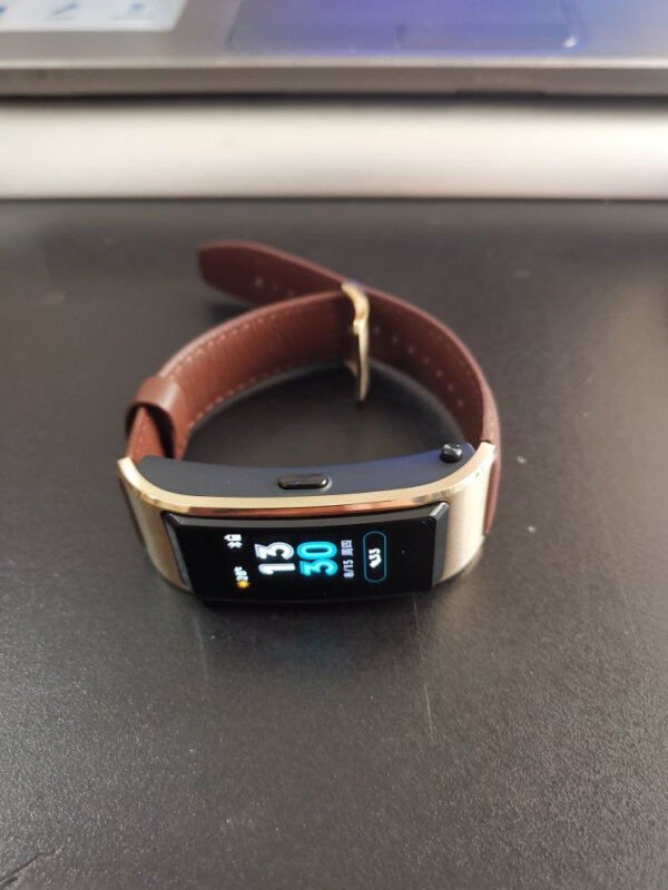 华为(huawei)华为智能手环 b5 商务版 摩卡棕 (蓝牙耳机 智能手环