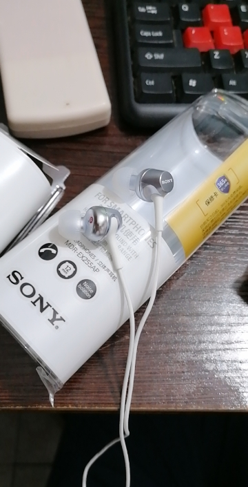 索尼(sony) mdr-ex255ap入耳式立体声手机通话耳机线控带麦 3.