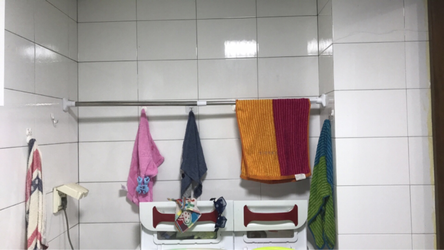 卫生间晾衣杆伸缩杆