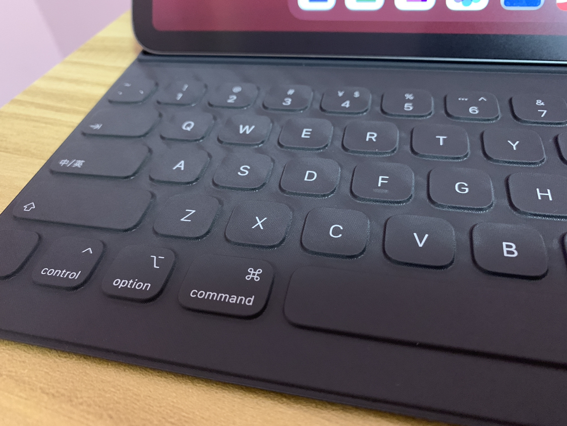 9英寸 ipad pro3代(第三代) 無線鍵盤式智能雙面夾 smart keyboar曬單