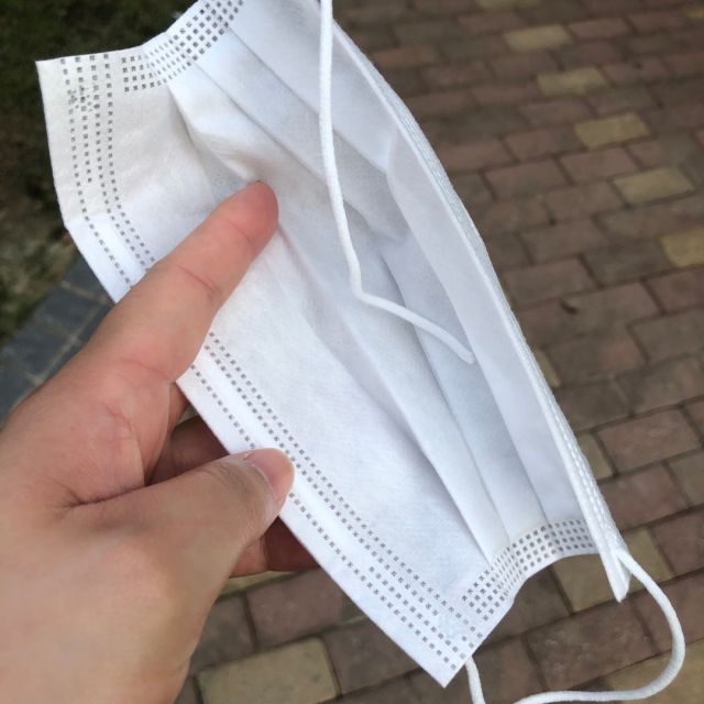 50只装三层防护含熔喷布一次性防护成人白色口罩透气高清大图|实物图