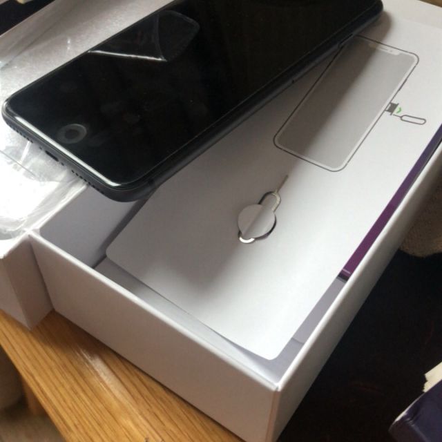 苹果8plus美版未激活有锁裸机移动联通电信全网通4g手机128gb深空灰