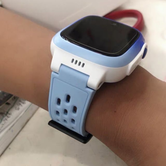 小天才电话手表q2天镜蓝 游泳防水定位高清视频移动联通4g新品立体