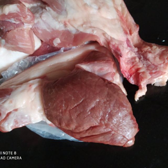 带皮猪前腿肉1kg(鲜)