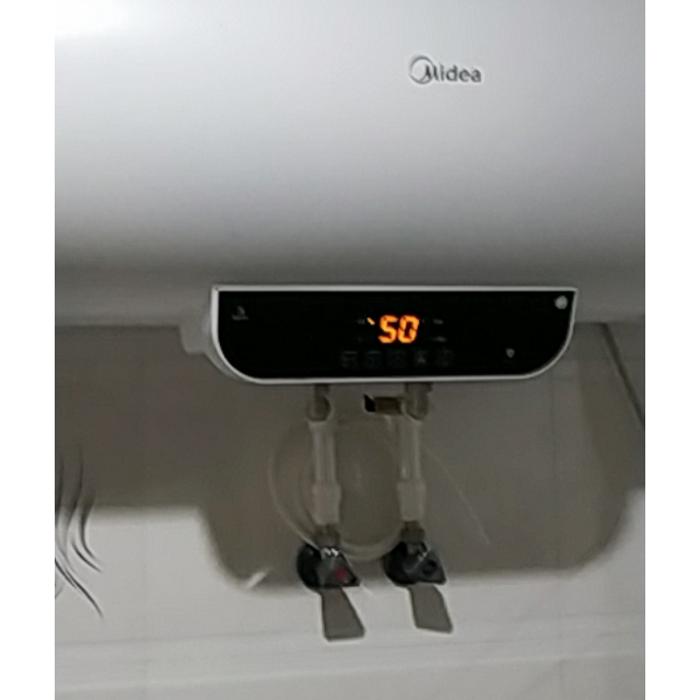 美的midea60升电热水器家用f6021t1y2100w加热一级节能4倍热水遥控