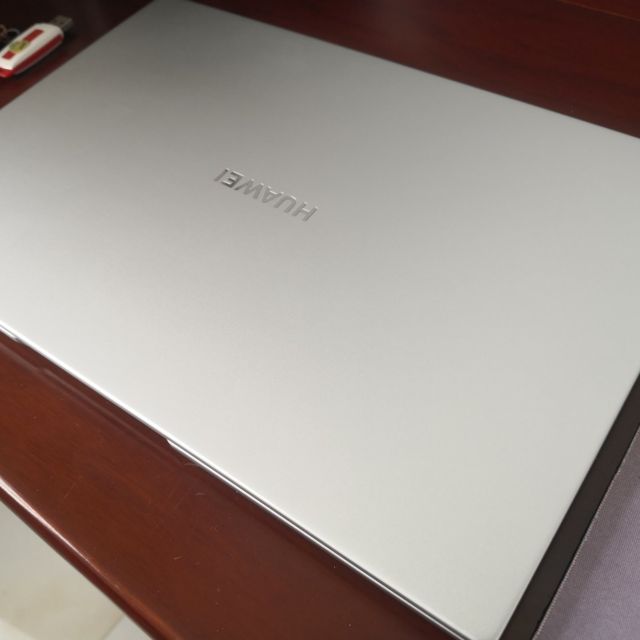 华为huaweimatebookd14锐龙r53500u16g内存512gb固态银色原装win10版