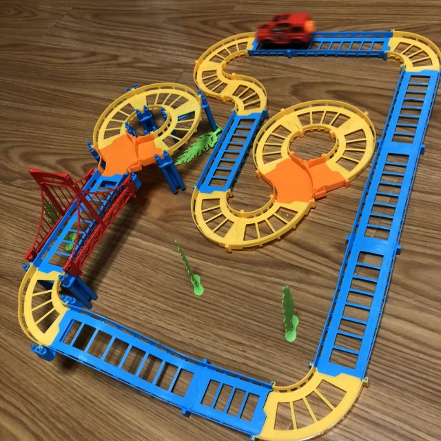 【送电池】托马斯轨道火车套装儿童玩具电动轨道车拼装益智玩具汽车