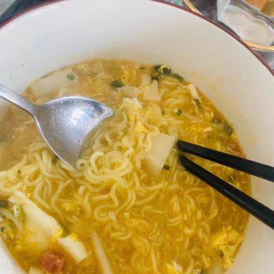 康师傅 熬制高汤方便面日式豚骨面102g*5连包