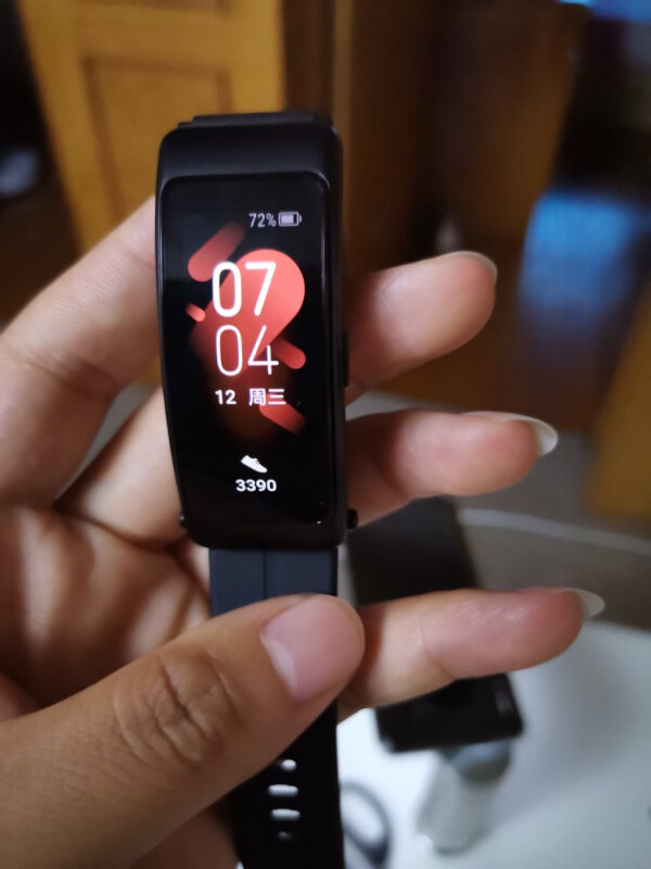 华为(huawei)华为手环 b6 运动手环智能手环 运动款 曜石黑 蓝牙手环