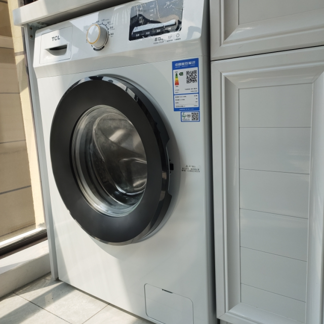 tcl xqg80-p300b 变频滚筒8公斤全自动洗衣机家用滚筒式 洗衣机 节能
