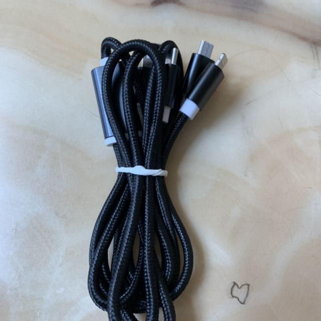 > 编织三合一数据线 经典黑 1.2米商品评价 > 多头非常实用