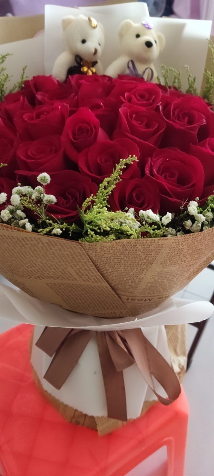 花袭人 鲜花速递 33朵红玫瑰花束 情人节送花 送女友送恋人 鲜花全国