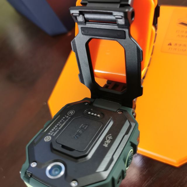 【新品】小天才电话手表z6巅峰版 玛纳斯绿 4g全网通nfc旋转双摄游泳