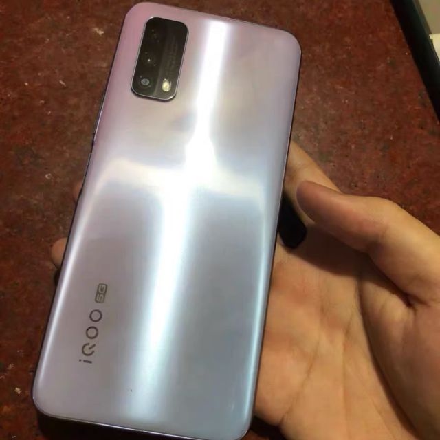 vivoiqooz1x水漾白6128g120hz刷新率5000mah大电池高通骁龙765g33w闪