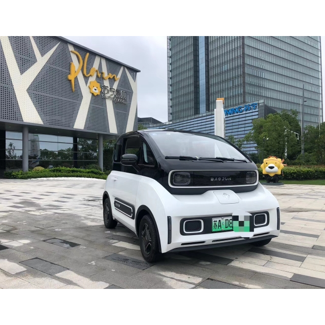 訂金新寶駿寶駿e300e300plus新能源電動汽車星皓白智趣版lv2