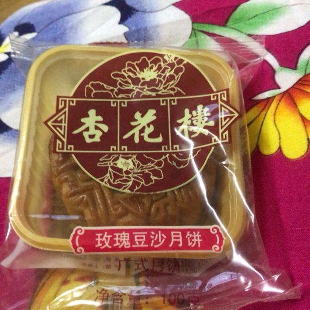 杏花楼莲蓉月饼100g