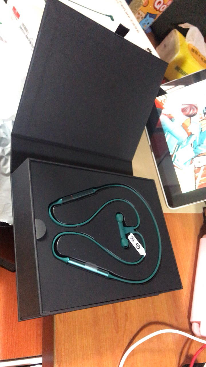 耳塞式耳机华为